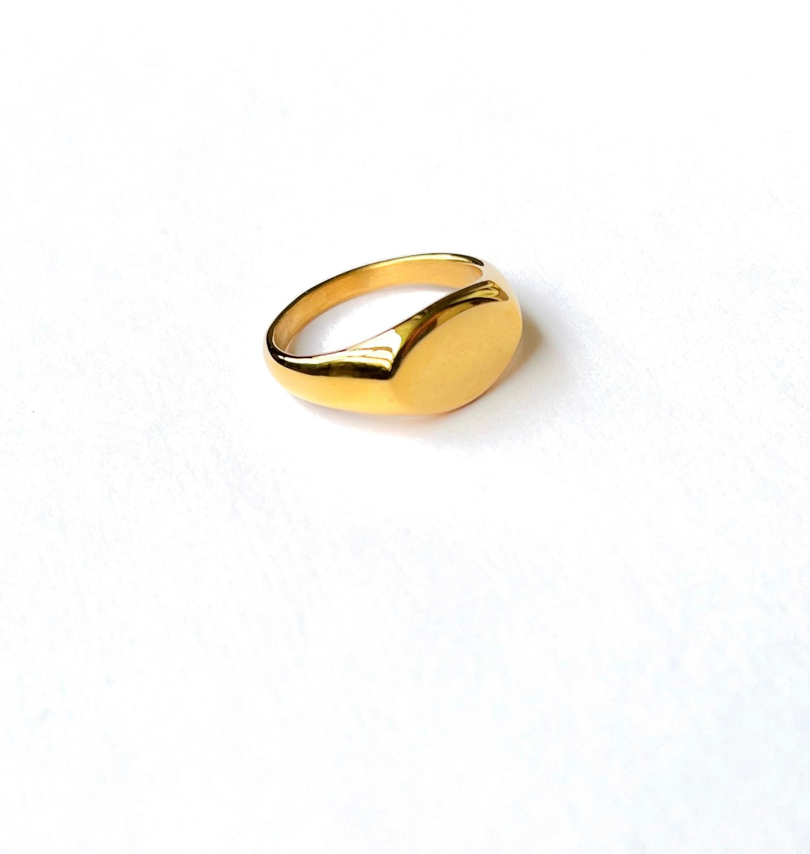 Oval ring